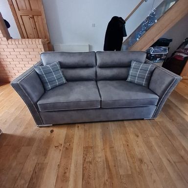 A1 Unique Upholstery - Sofa 9